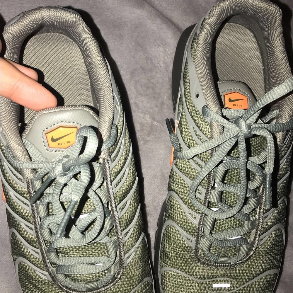 Nike air size 7y